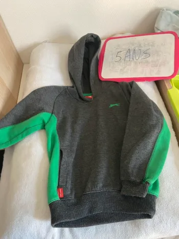 Veste à capuche garçon