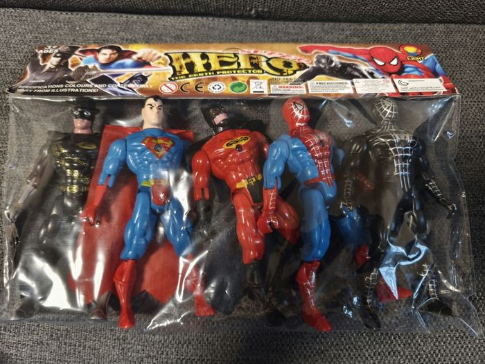 Figurines super héros