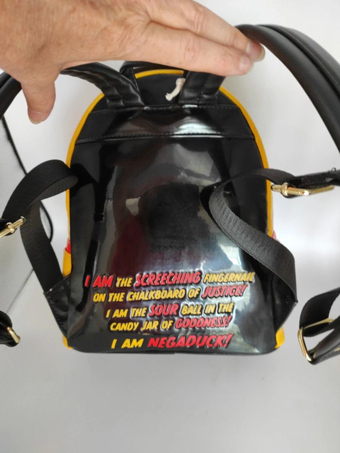 Disney Loungefly sac à dos Darkwing Duck Negaduck Exclusive - photo numéro 8