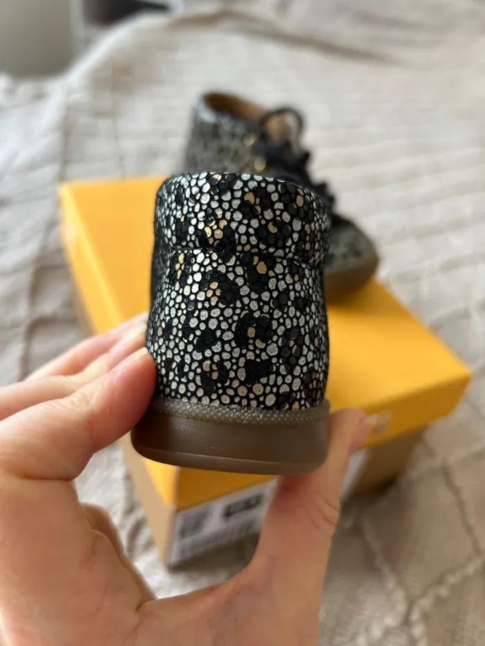 Chaussures bébé léopard noir - photo numéro 3