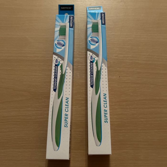 Lot de 2 brosse à dent adulte médium verte neuve