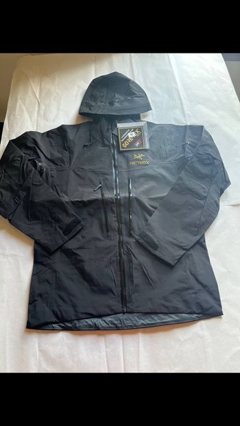 Veste Arc'teryx Alpha SV – Gore-Tex Pro Taille M
