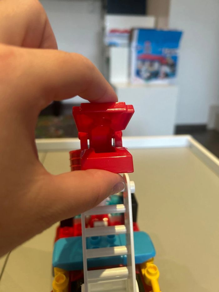 Mega bloks Pat Patrouille  Le Camion de Pompier de Marcus + Zuma - photo numéro 11