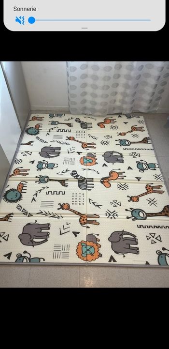 Tapis en mousse double face superbe bébé