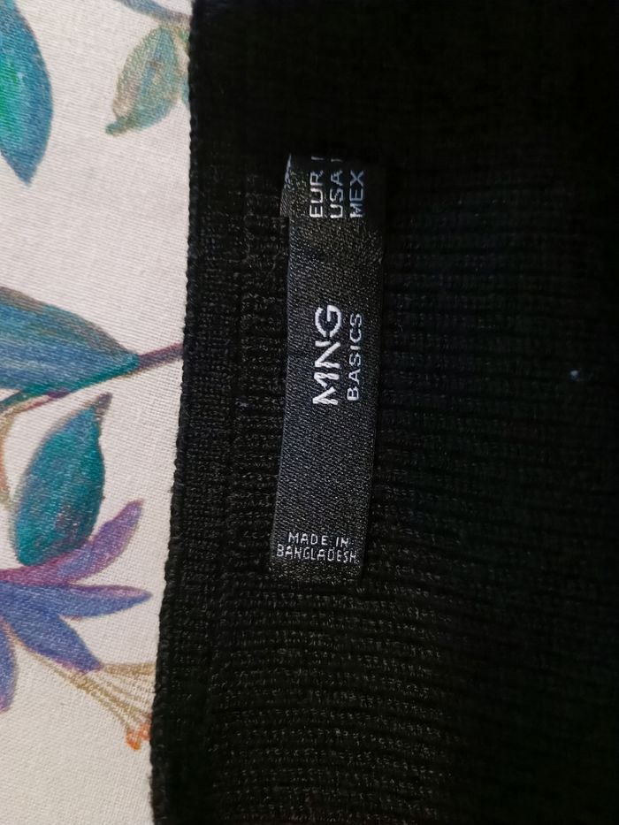 Top neuf Mango noir croisé dos - photo numéro 3