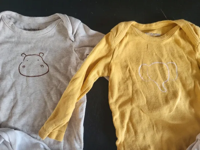 Lot de 5 bodies hippo et Éléphant 9 mois - photo numéro 2
