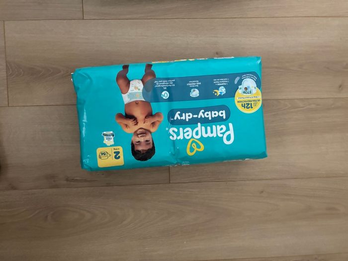 Pampers baby dry taille 2