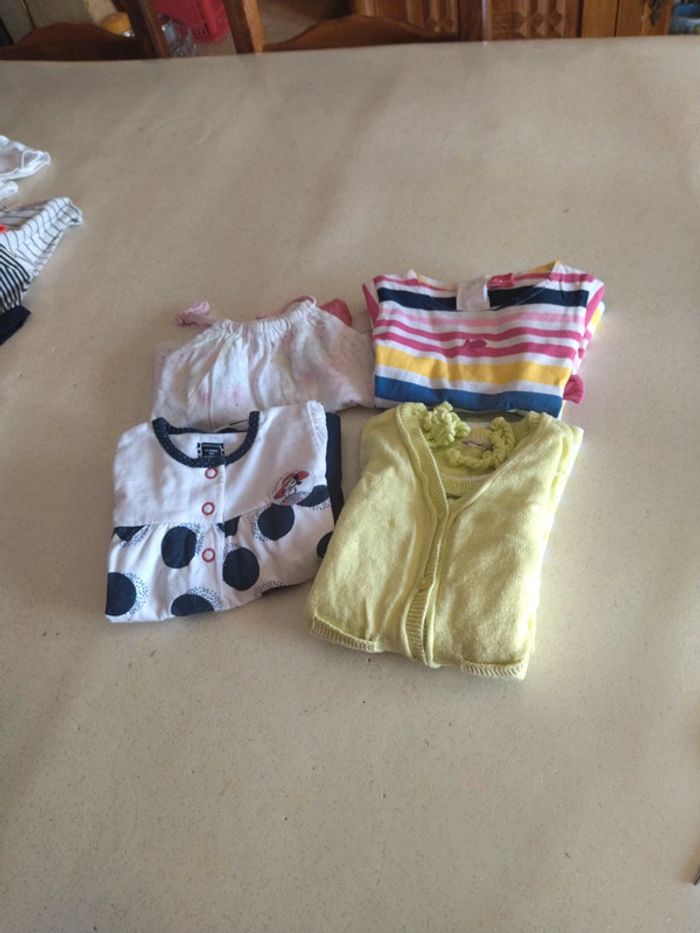 Lot pour bébé fille de 6 mois. Très bon état. - photo numéro 2