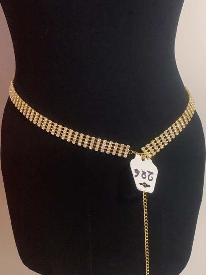 Ceinture chic  en strass tu 🍭🍭
