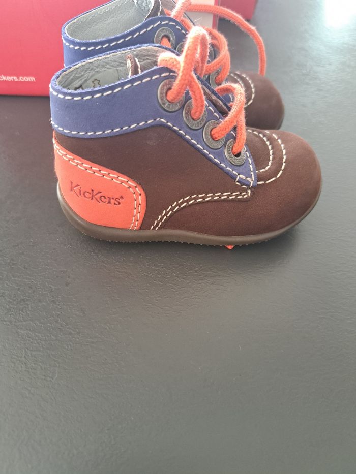 Chaussure bebe T18 neuve - photo numéro 2