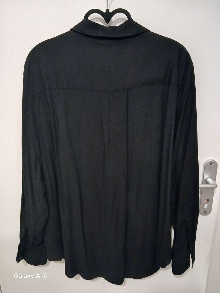 Chemise noire - photo numéro 4