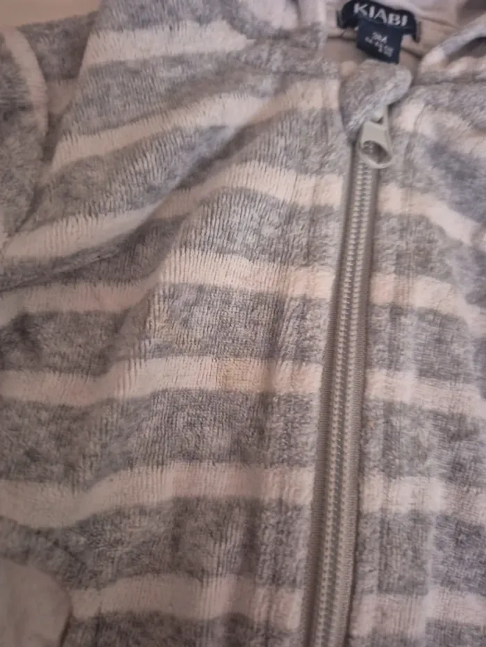 Gilet à capuche 3 mois - photo numéro 2