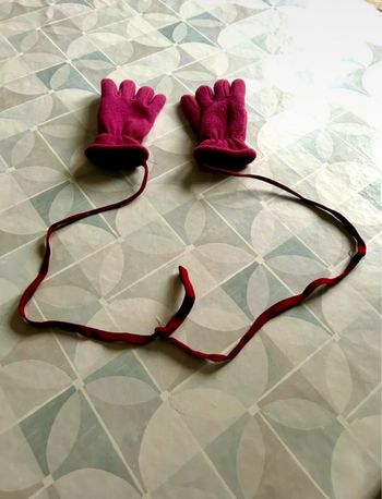 Gants fille - 4/6 ans - en très bon état