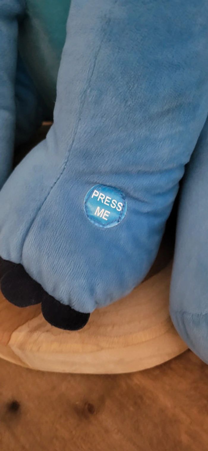 Énorme peluche Stitch qui parle - photo numéro 6