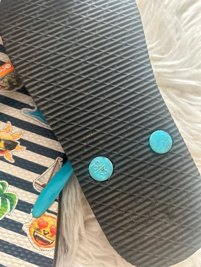 Lot 4 paires de chaussons/claquettes garçon taille 32/33 - photo numéro 6