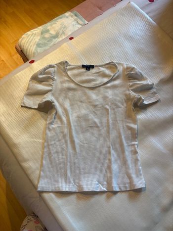 Tee shirt