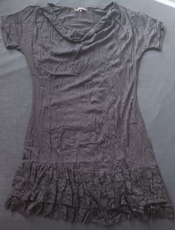 Petite robe noire taille S neuve