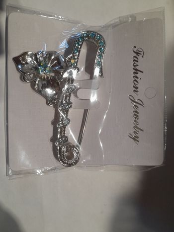 Broche