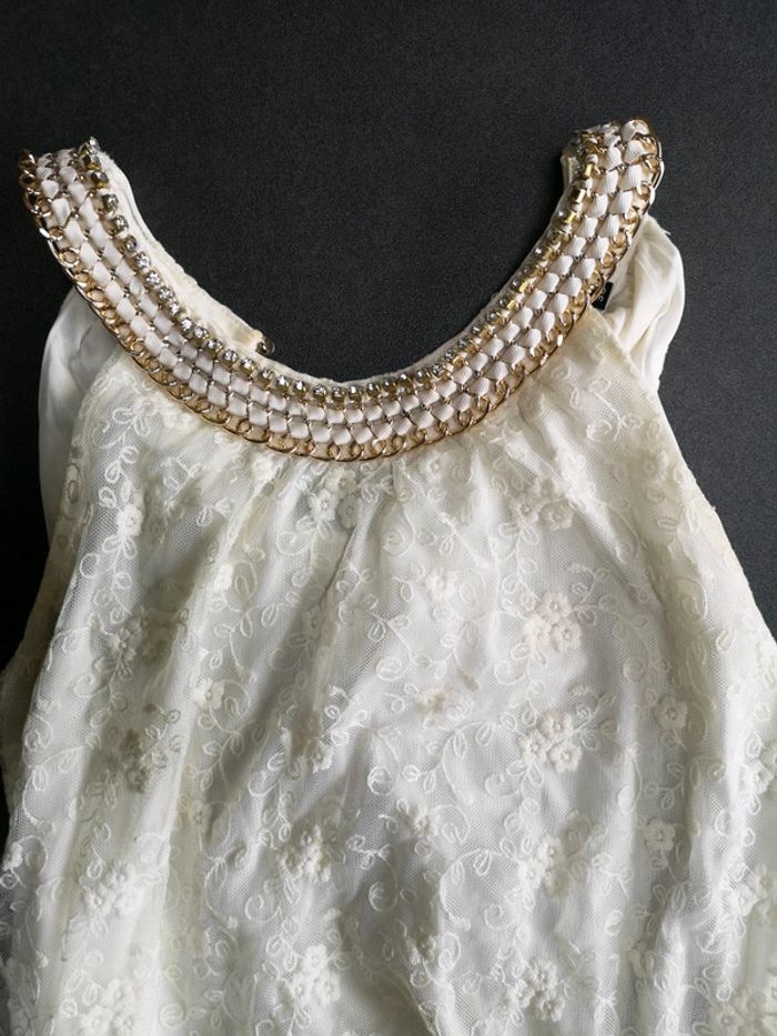Haut dentelle à col bijoux - photo numéro 3