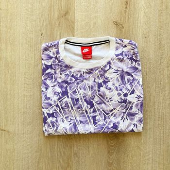 Nike T-Shirt Flower Crop Top Violet Femme Exclusive Vintage Sportwear Y2K en très bon état (Taille S)