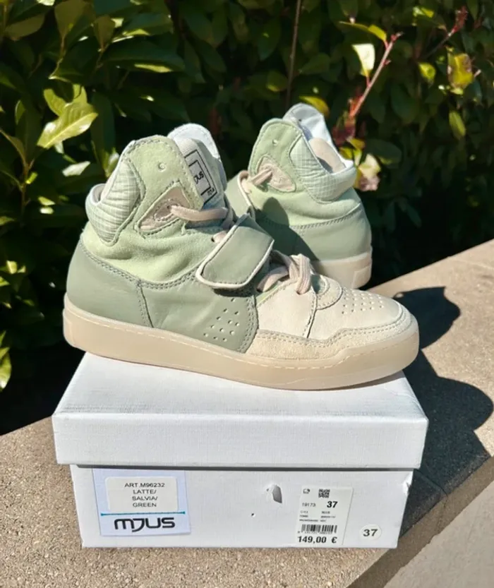 Baskets Mjus 37