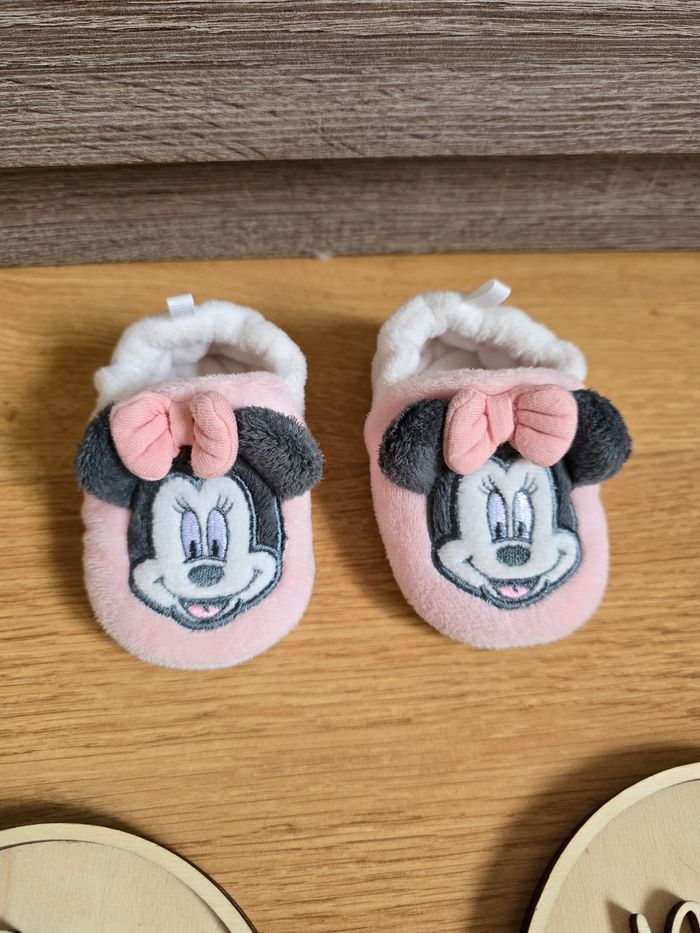 Vêtement Bébé Fille - Pantoufle Minnie - Disney - 6/9 mois - photo numéro 2