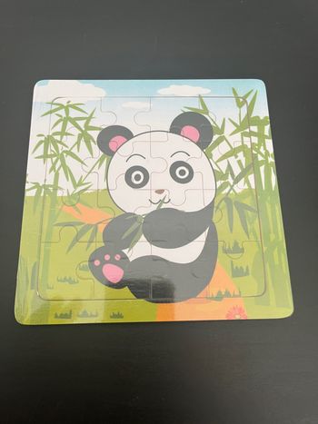 Puzzle en bois panda 16 pièces neuf