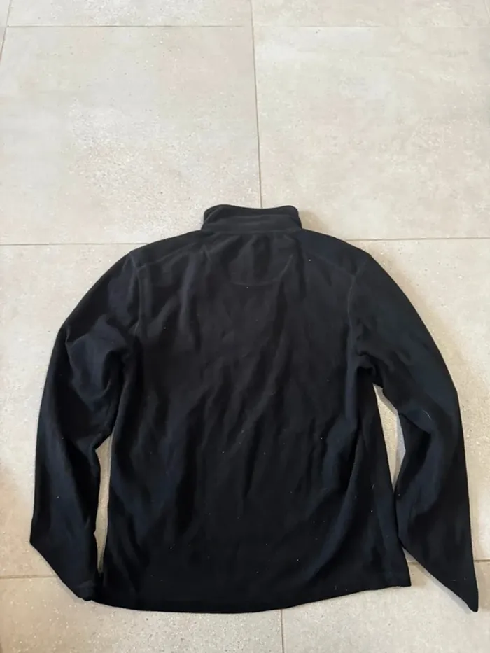 Pull noir workout, taille M, très bon état - photo numéro 5