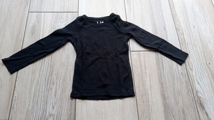 Tee-shirt fille 👧 - photo numéro 2