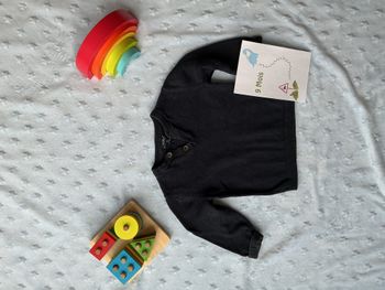 pull léger marine col V 9 mois kiabi