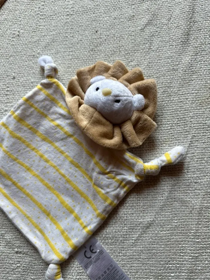 Doudou plat lion – Blanc & jaune rayé – Très bon état - photo numéro 4