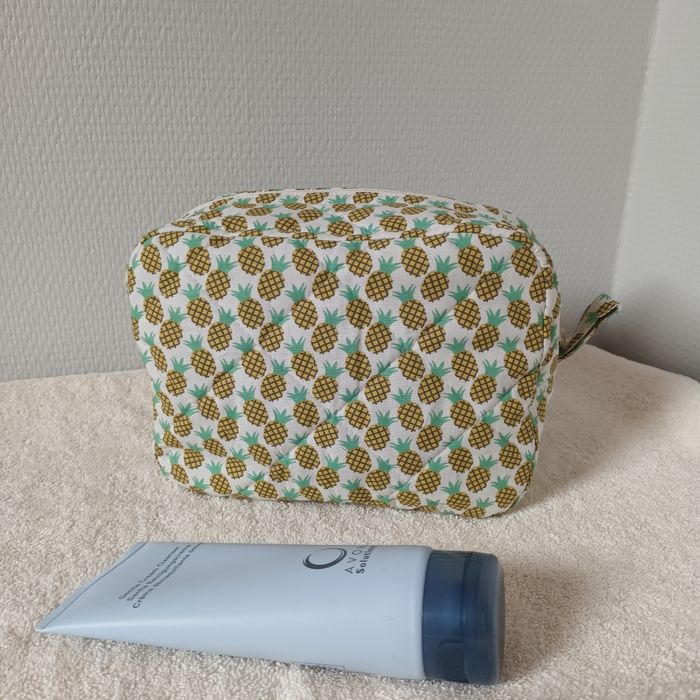 Trousse maquillage 💄 où autre 🍍 - photo numéro 2