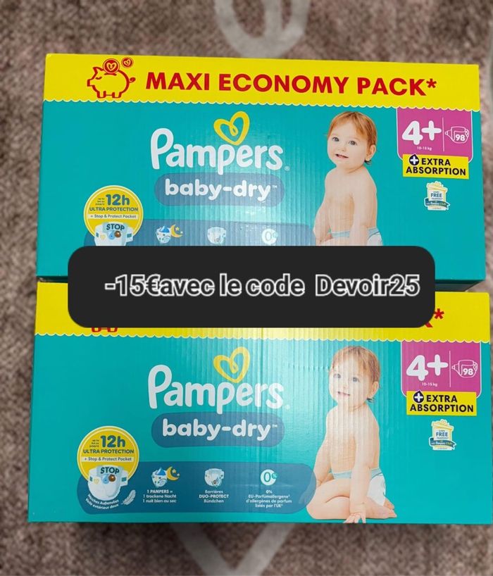 2 cartons de couches Pampers taille 4