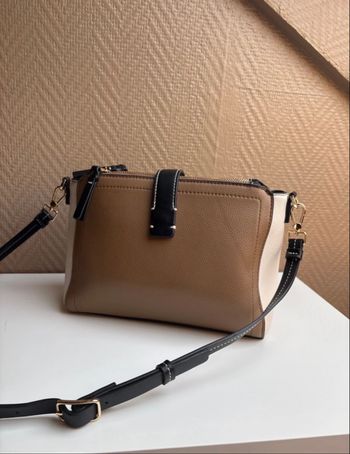 Sac bandoulière beige, blanc et noir 