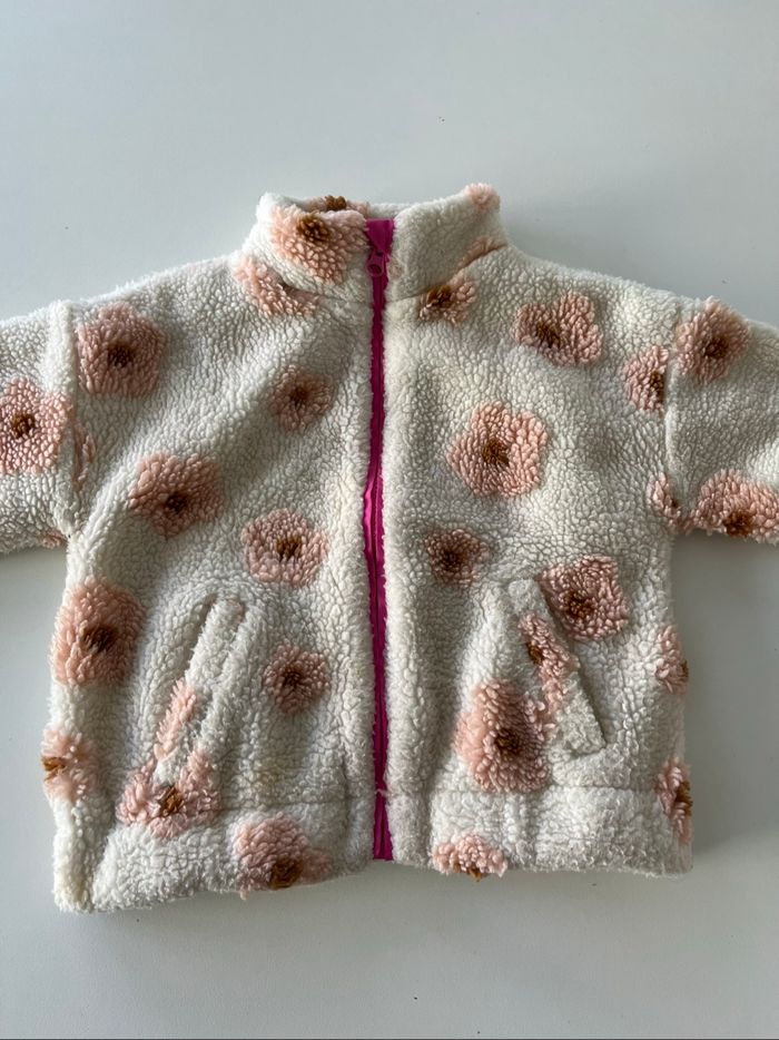 Jolie veste fleurie DPAM