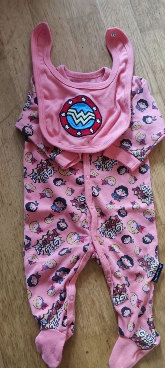 Ensemble bodies+ pyjama+ bavoir - photo numéro 3