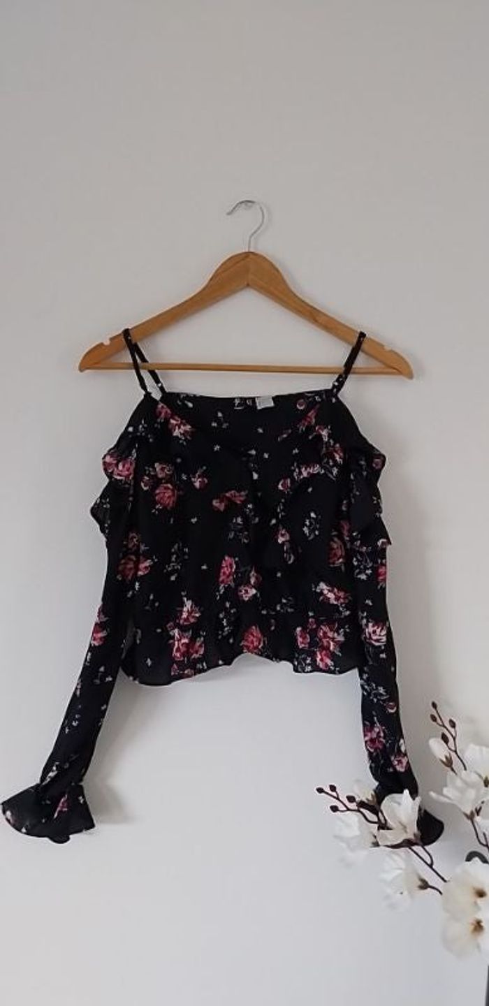 Jolie blouse épaules dénudées