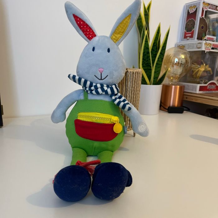 Peluche Oxybul lapin multi activité