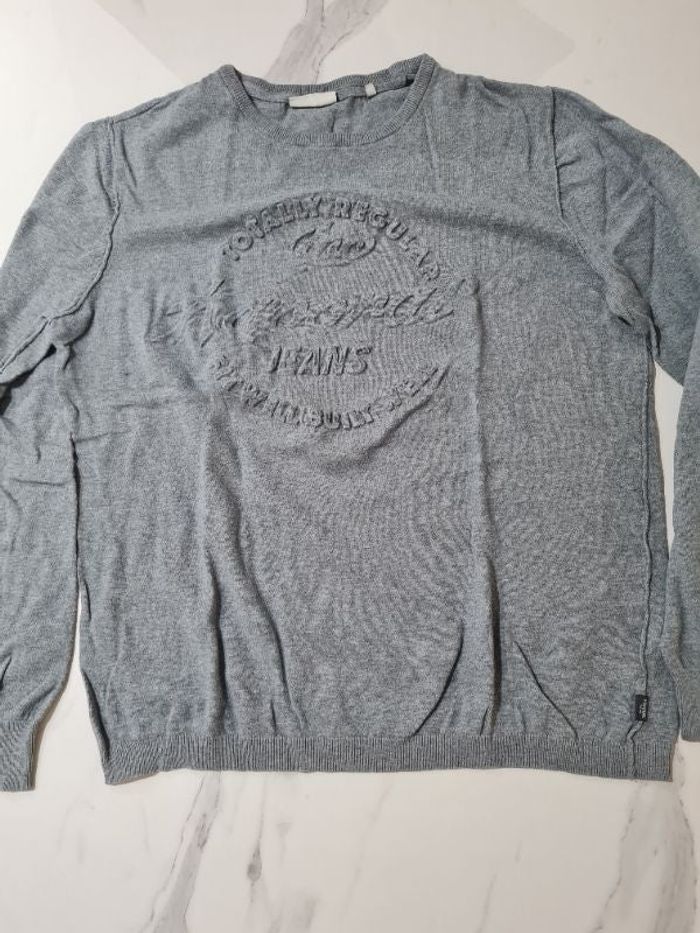 Pull gris kaporal