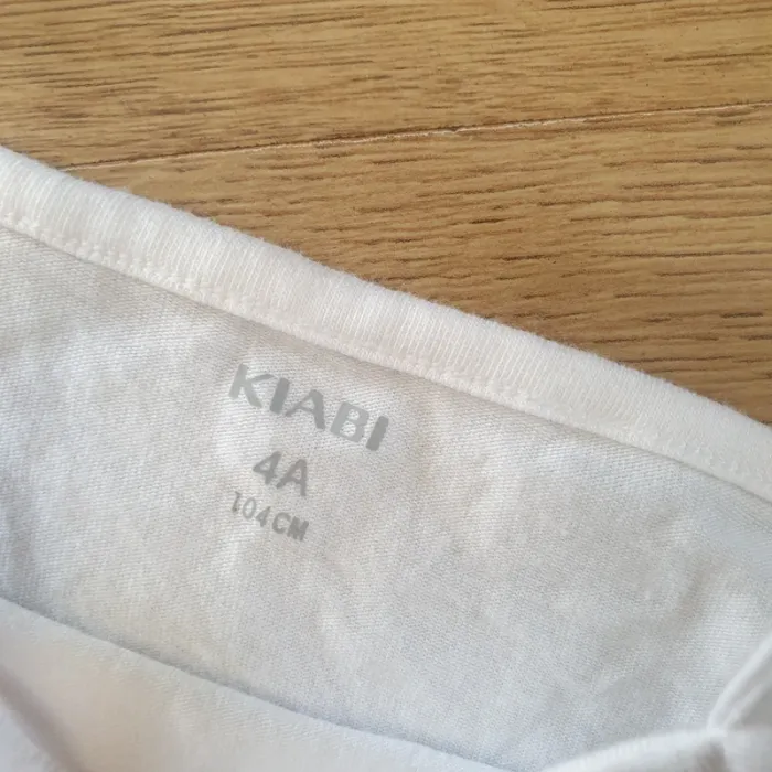 🩷 Tee-shirt a bretelles maillot de corps 4 ans Kiabi #emyfleury_4ansfille - photo numéro 3