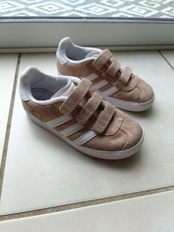 Adidas gazelle rose 27
