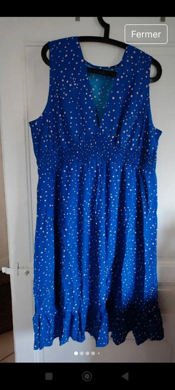 Robe a volant bleu a pois rose clair