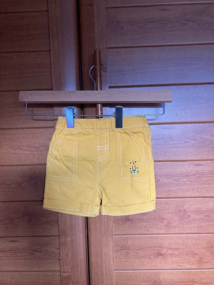 Très beau Short garçon bébé 9 mois mots d’enfants neuf