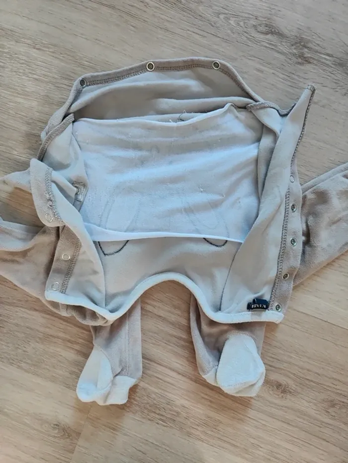 Lot deux pyjamas 9 mois - photo numéro 5