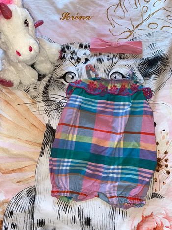 Combinaison en madras avec bandeau, taille 6-12 mois, marque Baby Gap.
