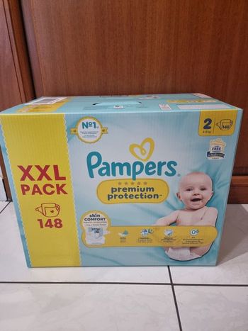 148  Couches taille 2 Pampers premium protection
