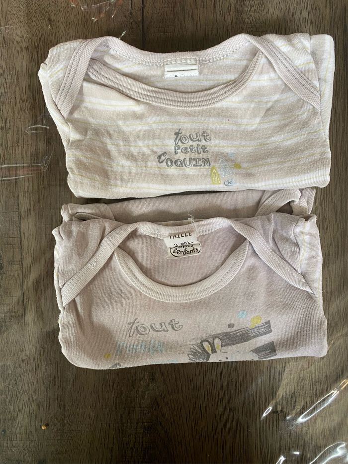 Lot de deux bodys ML