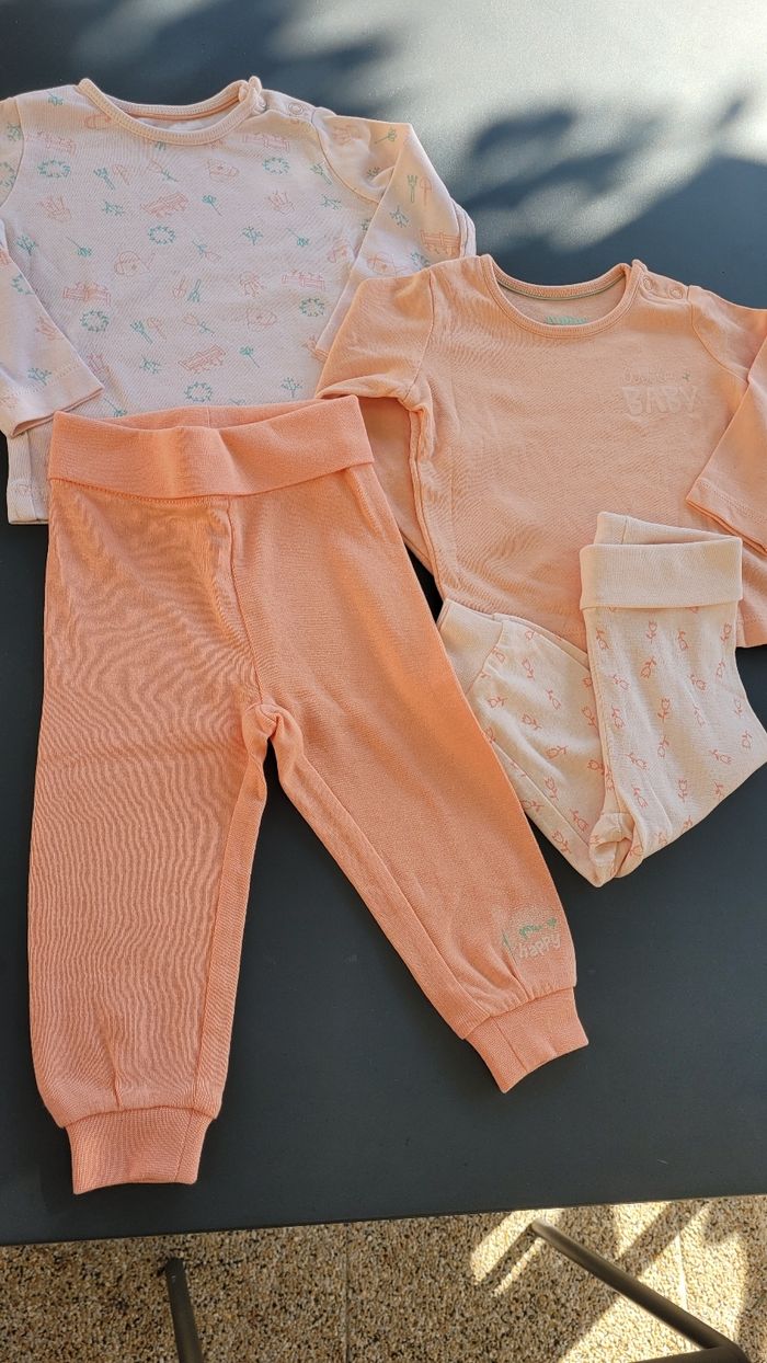 Ensembles 6mois - photo numéro 2