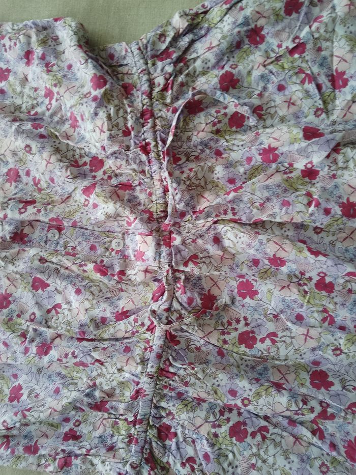 Robe fleurie très jolie, légère . - photo numéro 2