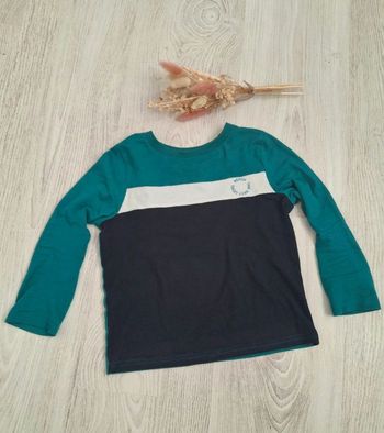 Haut/tee-shirt manches longues garçon bleu marine/blanc/vert kiabi 4 ans - NEUF